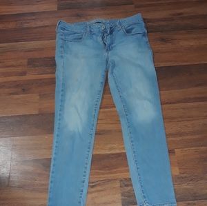 2 pair of american eagle jeggings